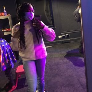 Meet your Posher, Nadia